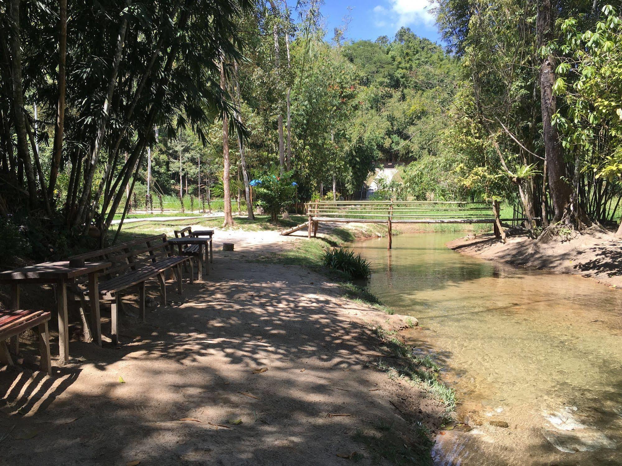 Rain Forest Inn Ringlet Екстер'єр фото